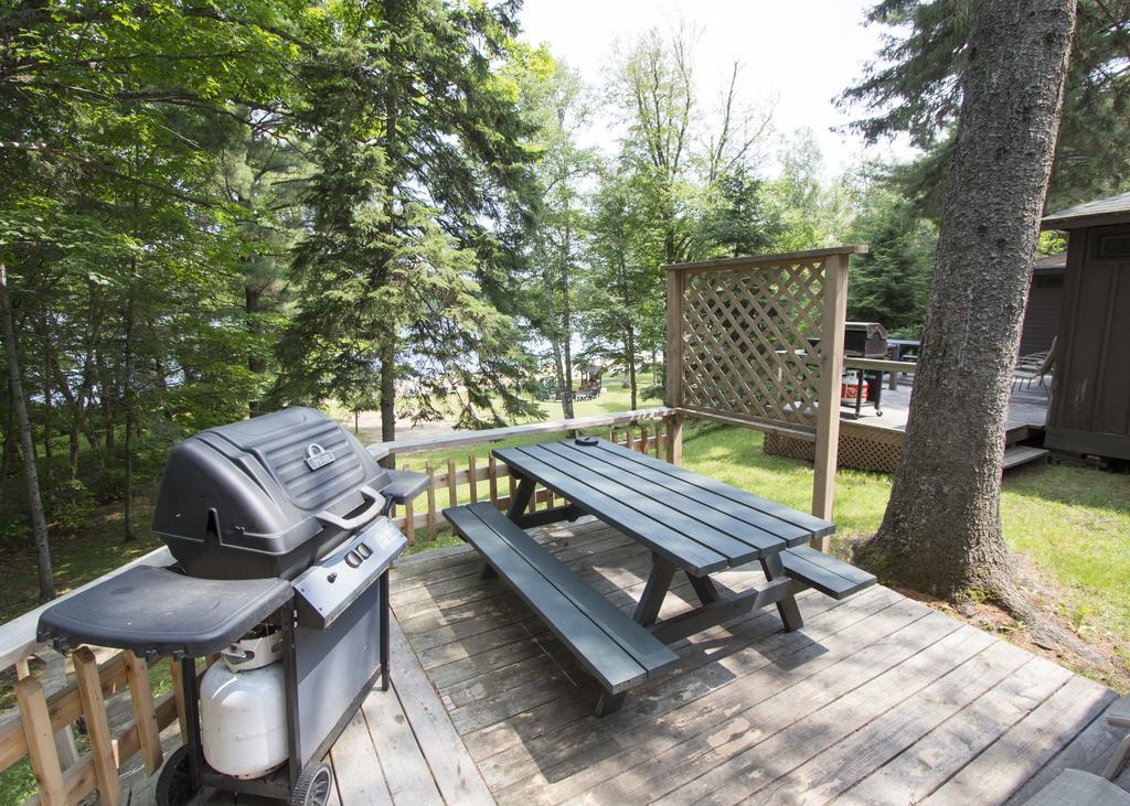 The Pines Cottage Resort Oxtongue Lake Εξωτερικό φωτογραφία