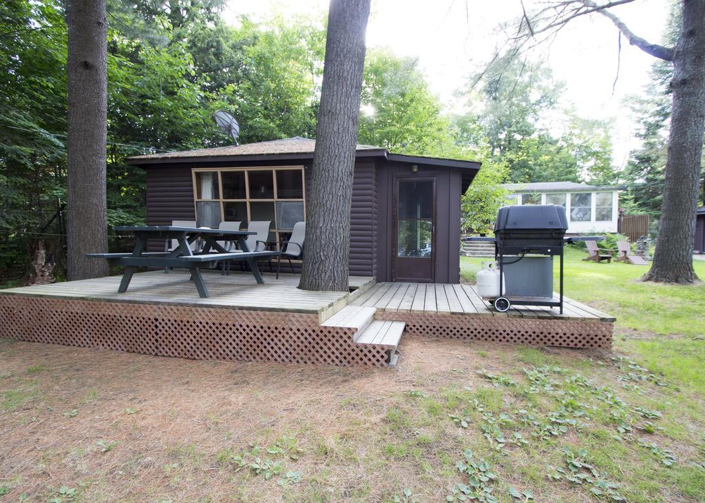 The Pines Cottage Resort Oxtongue Lake Εξωτερικό φωτογραφία