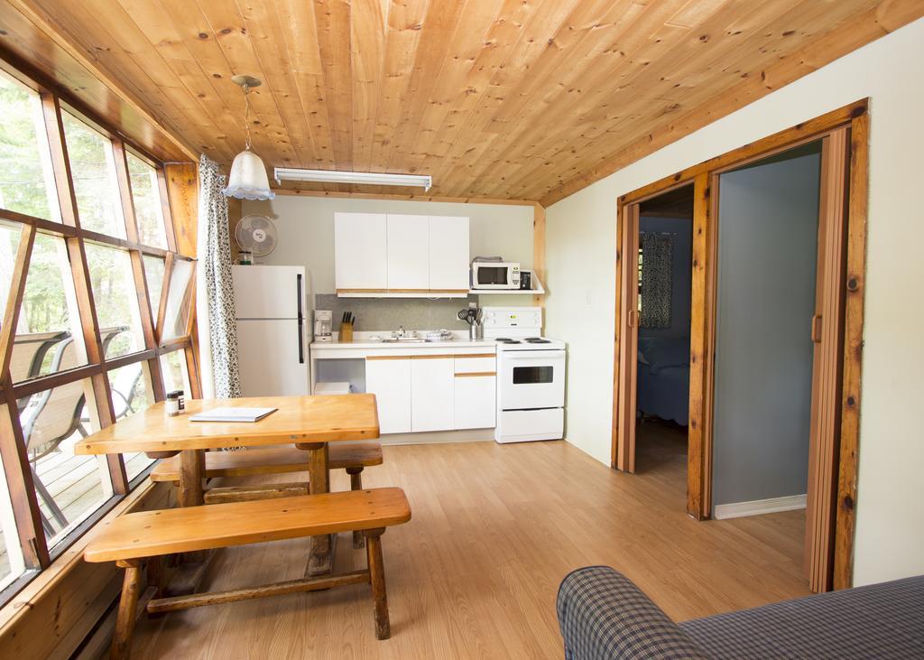 The Pines Cottage Resort Oxtongue Lake Εξωτερικό φωτογραφία