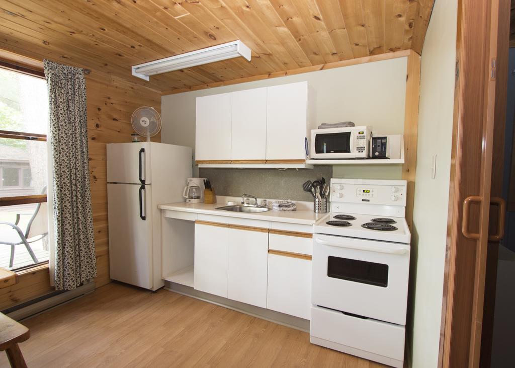 The Pines Cottage Resort Oxtongue Lake Εξωτερικό φωτογραφία