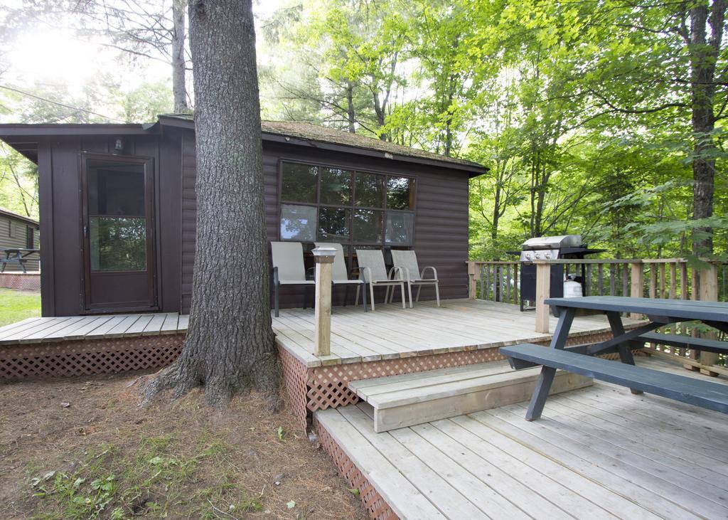 The Pines Cottage Resort Oxtongue Lake Εξωτερικό φωτογραφία
