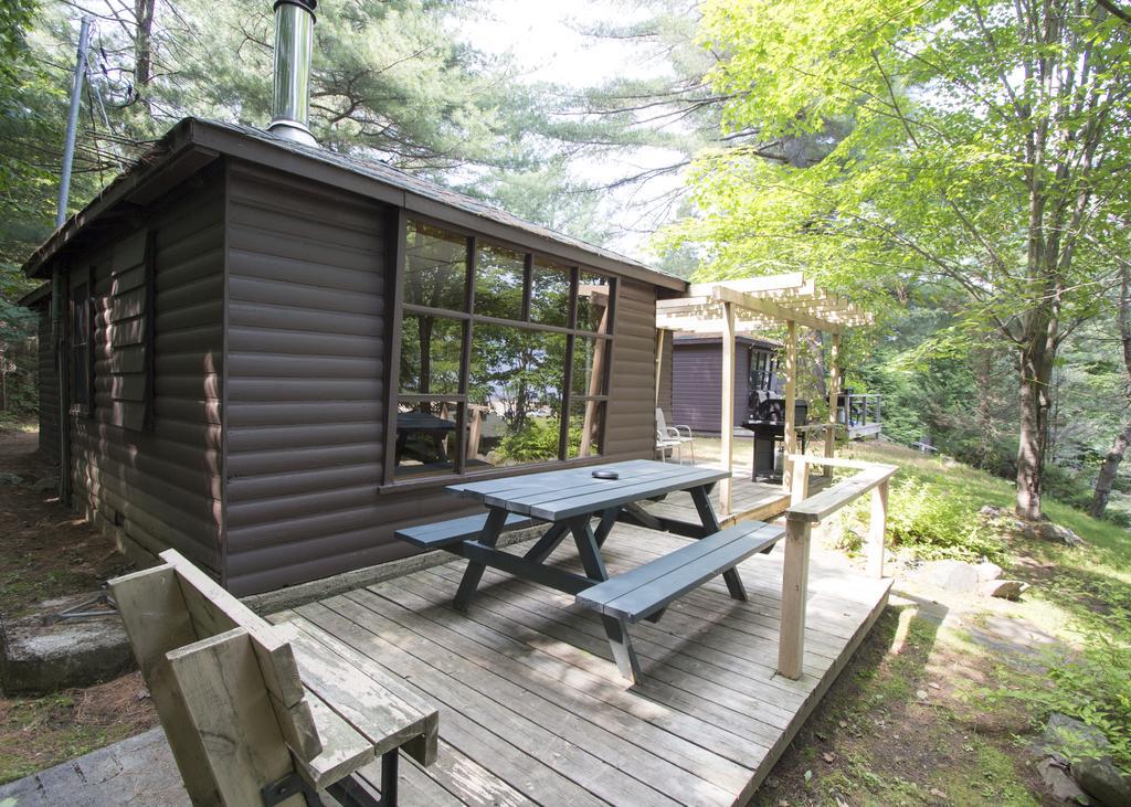 The Pines Cottage Resort Oxtongue Lake Εξωτερικό φωτογραφία