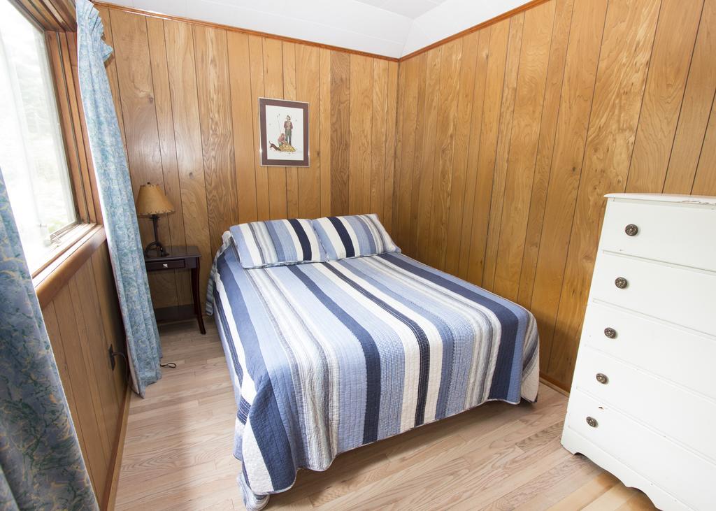 The Pines Cottage Resort Oxtongue Lake Εξωτερικό φωτογραφία